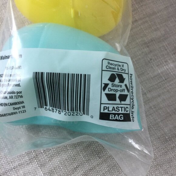 Lot of 4 Way to Celebrate Colorful Reusable Fillable Easter Eggs 6 Count Each - Picture 5 of 5
